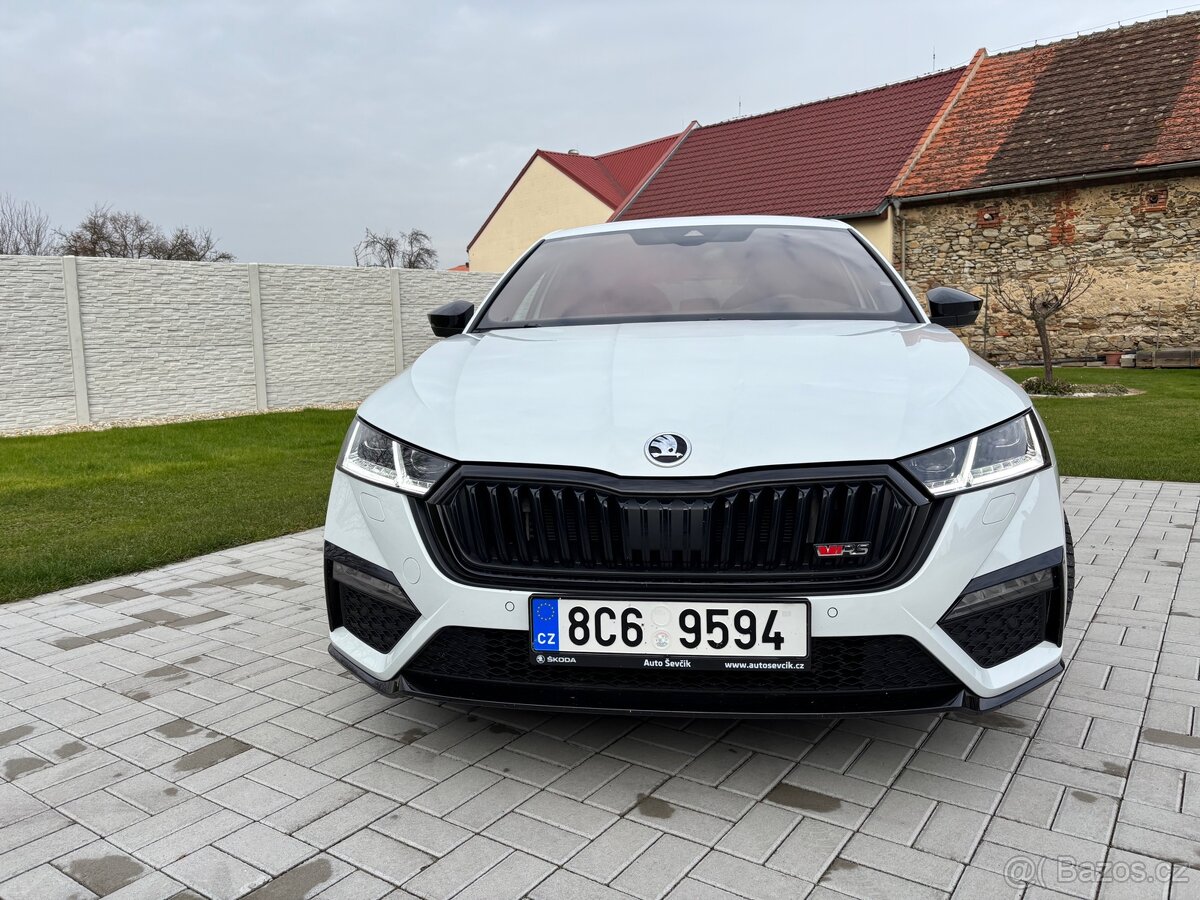 Škoda Octavia 4 RS, 2.0 TSI, 1.majitel ČR - 3