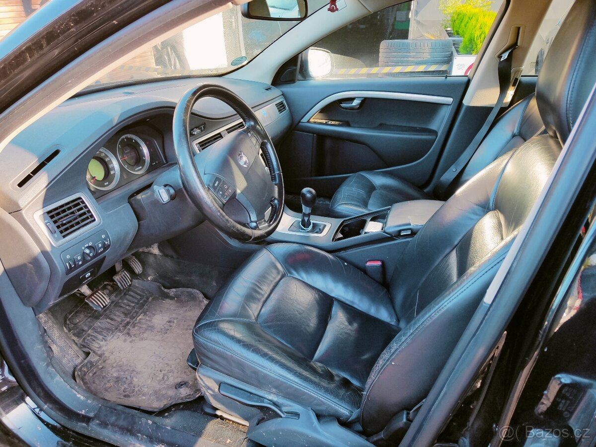 Volvo V70III D5 136kw -Náhradní díly - 3