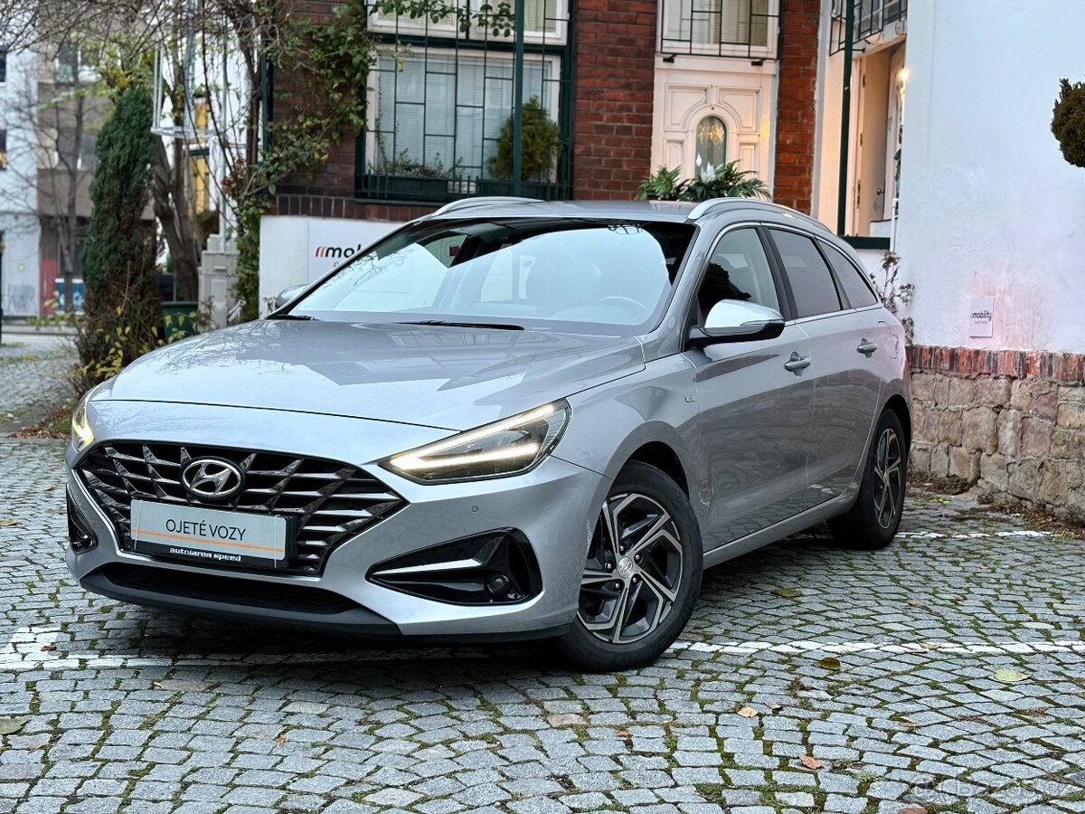 Hyundai i30 kombi 1.5 TGDI, SMART, 2022, ČR - 3