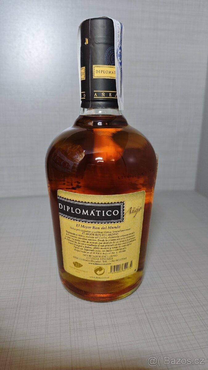 Diplomático Añejo 7y, 0,7 l, 40 % - 3