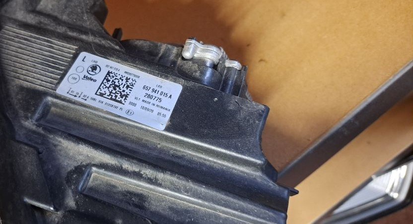 Leve predni svetlo full led skoda scala - 3