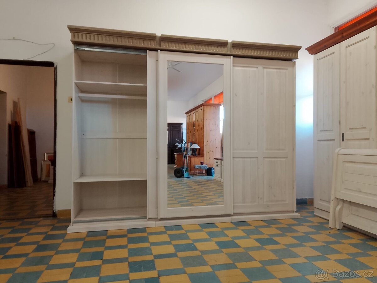 KOMPLETNÍ LOŽNICE HELSINKI ZAŠUPOVACÍ SKŘÍŇ - 3