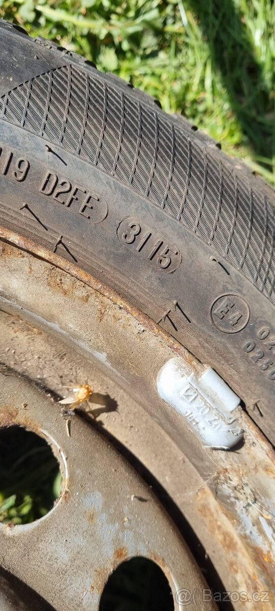 Kola toyota prius - 3