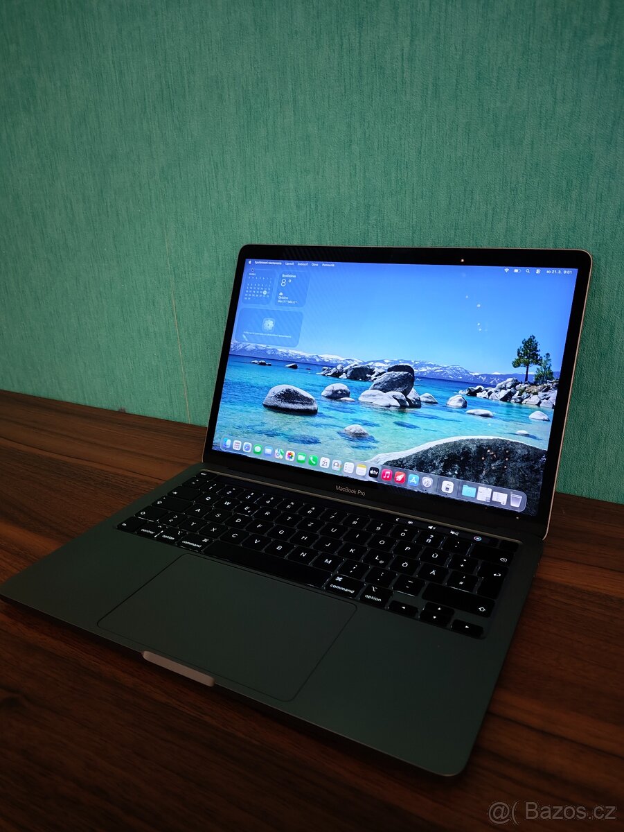 MacBook Pro 2020 | i7 • 32GB • 512GB SSD - 3