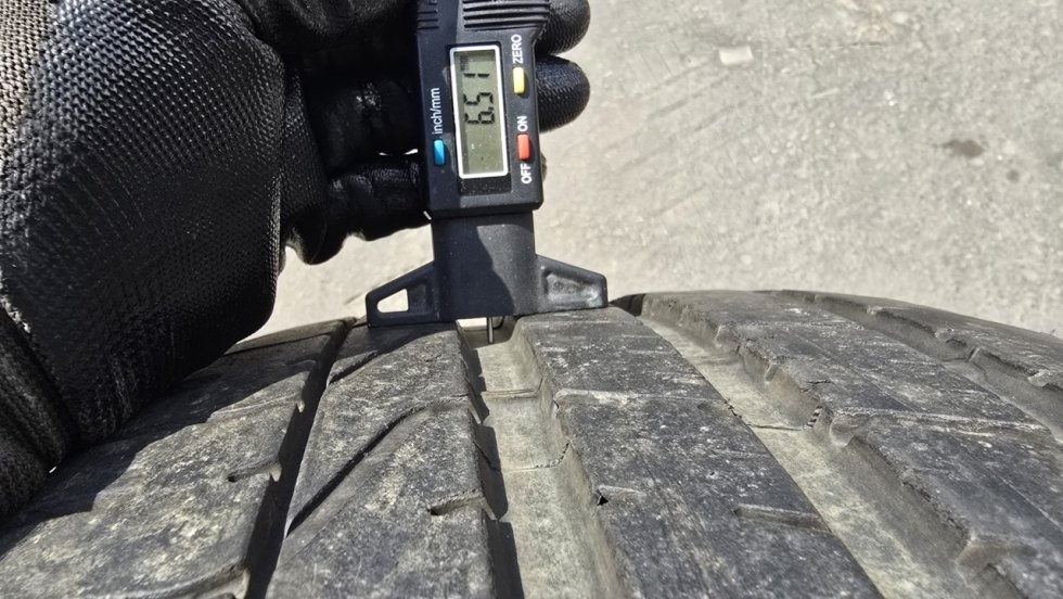 Letní pneumatika 255/40/19 Pirelli Run Flat - 3