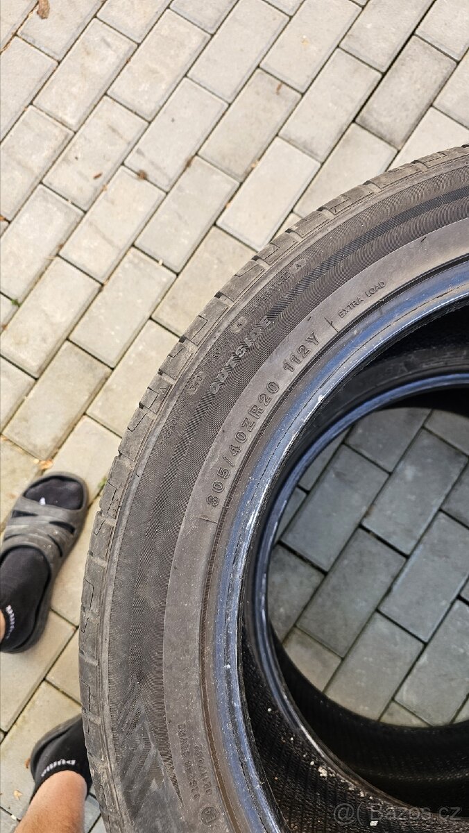 Prodám letní pneu 305/40/20 - 3