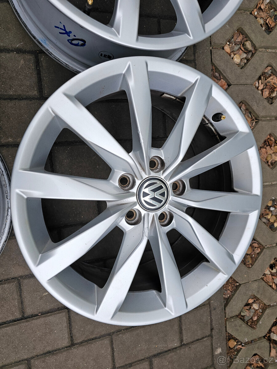 ALU kola 5x112 VW R17 Golf Dijon - 3