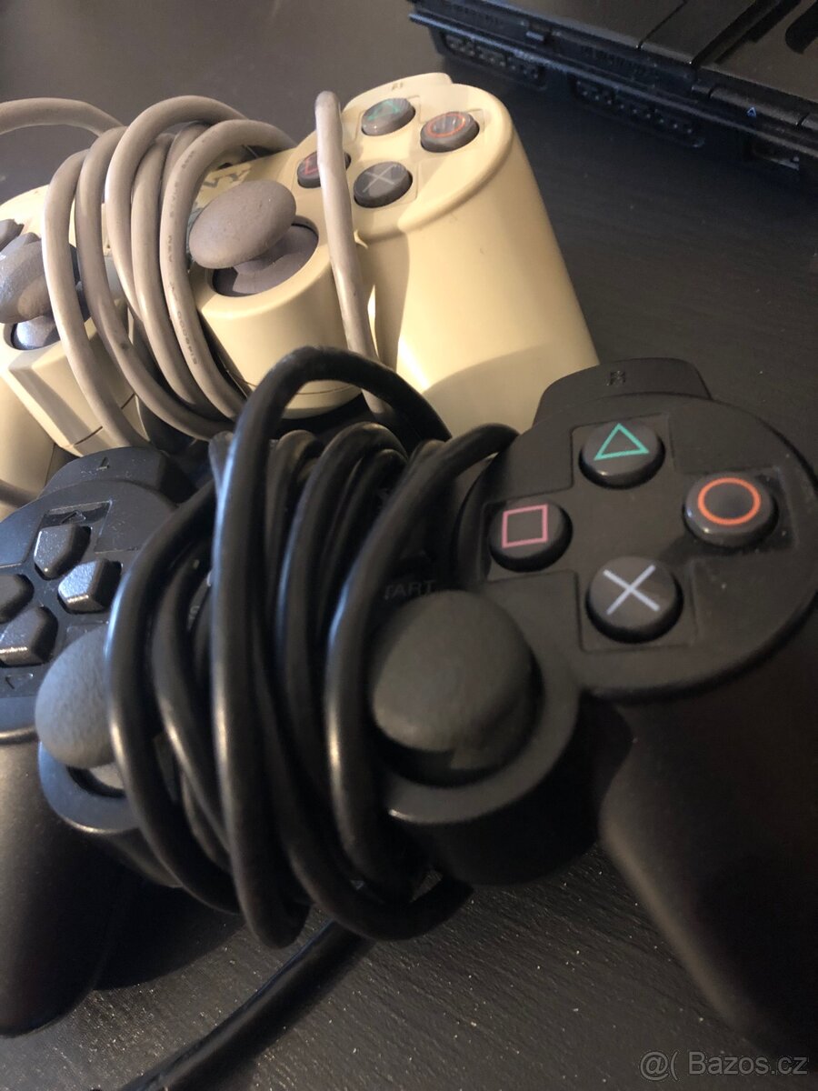 PlayStation 2 Slim + hry - 3