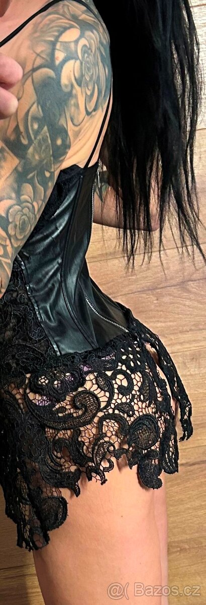 SEXY KRÁSNÝ PROVOKATIVNÍ KORZET-TUNIKA KRAJKA - 3