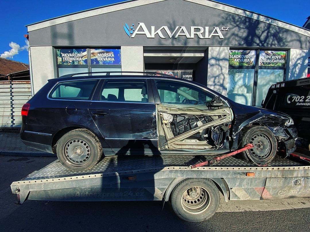 Vůz na náhradní díly VW Passat B6 kombi 2008 CBAB KNS LC9X - 3