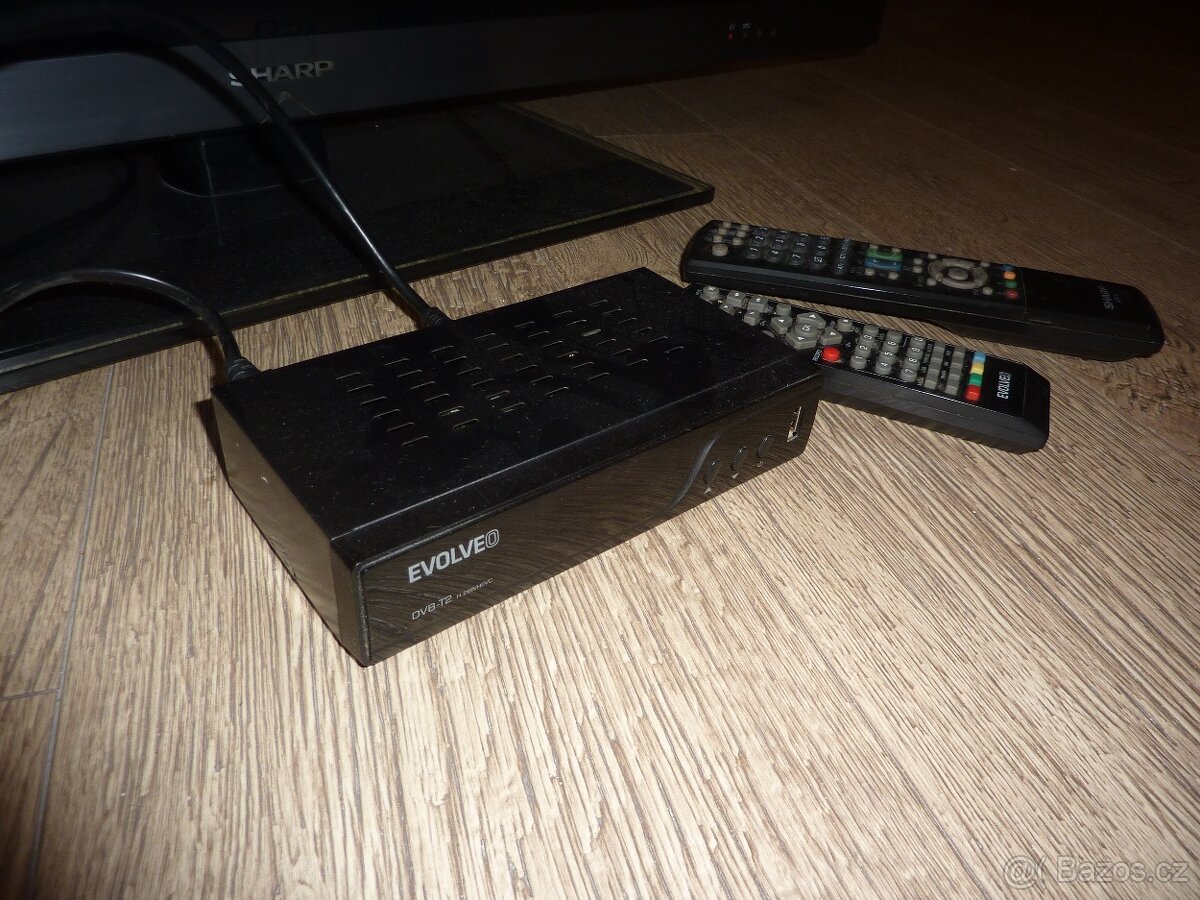 TV SHARP LC-40LE705E + set top box EVOLVE OMEGA T2 - 3