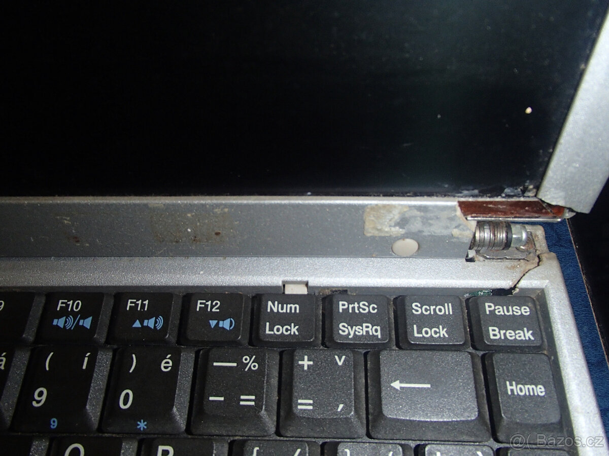 Notebook ASUS L7300 historický - 3