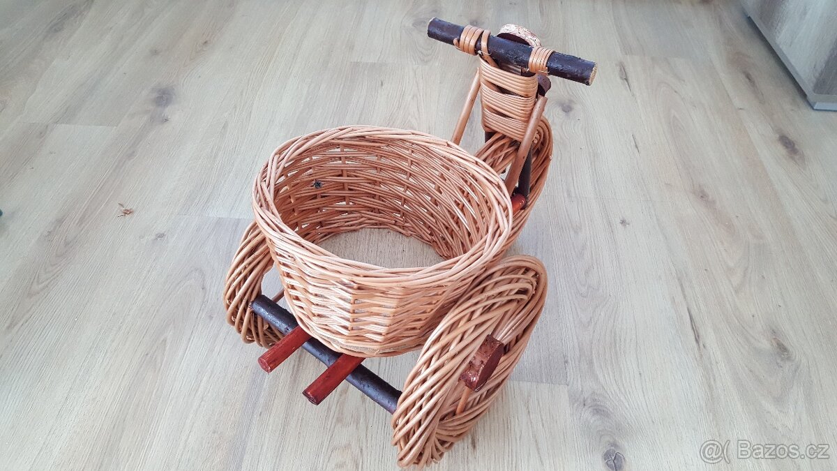 Ratanový stojan - 3