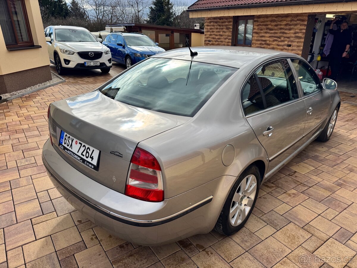 Škoda Superb 2.0TDI 103Kw Elegance - 3