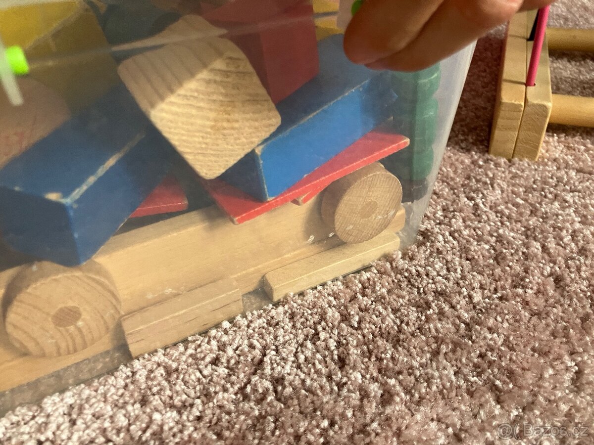 Dreveny labyrint a drevena stavebnice. - 3