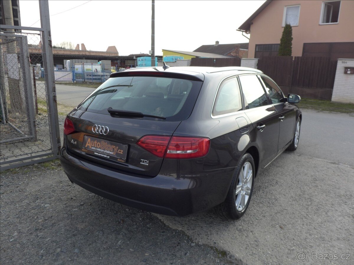 Audi A4 2,0 TDI 4x4, NAVI, 1.MAJITEL - 3
