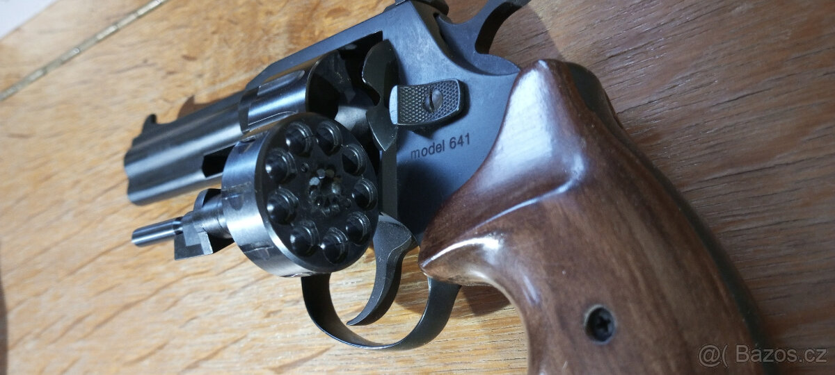 Flobert revolver Alfa 641 - 3
