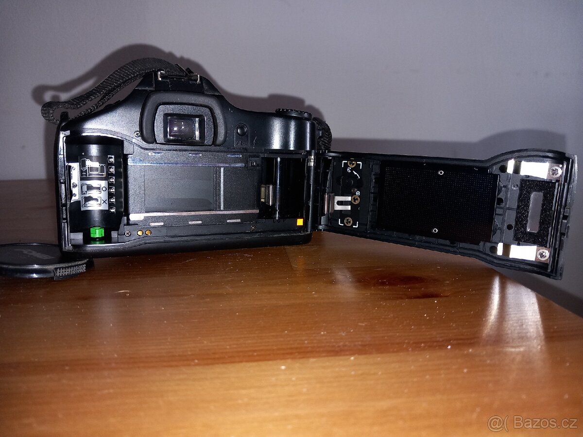 Zrcadlovka YASHICA 300 auto focus - 3