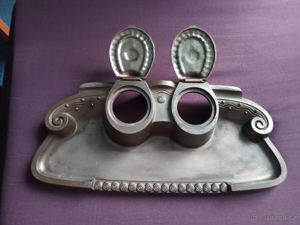 Starý kovový kalamář - 3