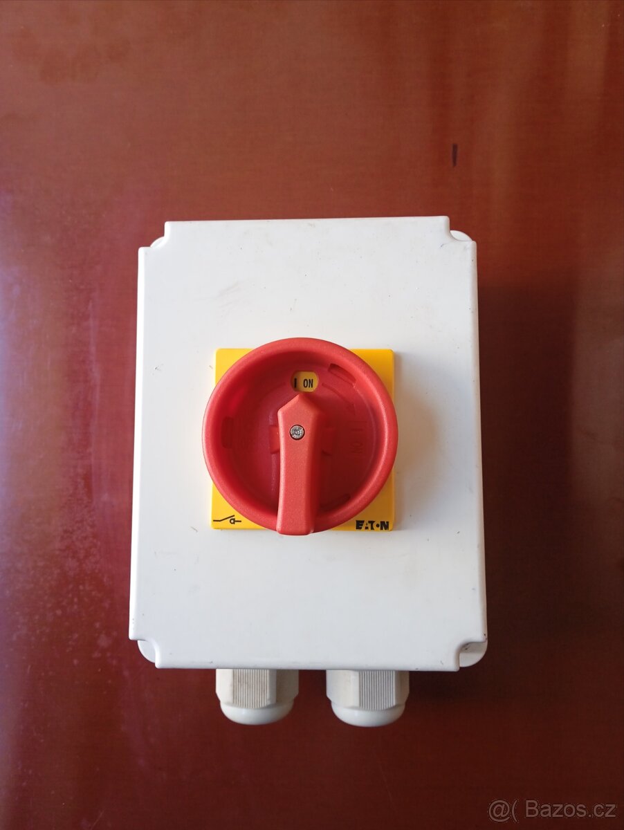 Prodám elektrický rozvaděč se zásuvkami - 3