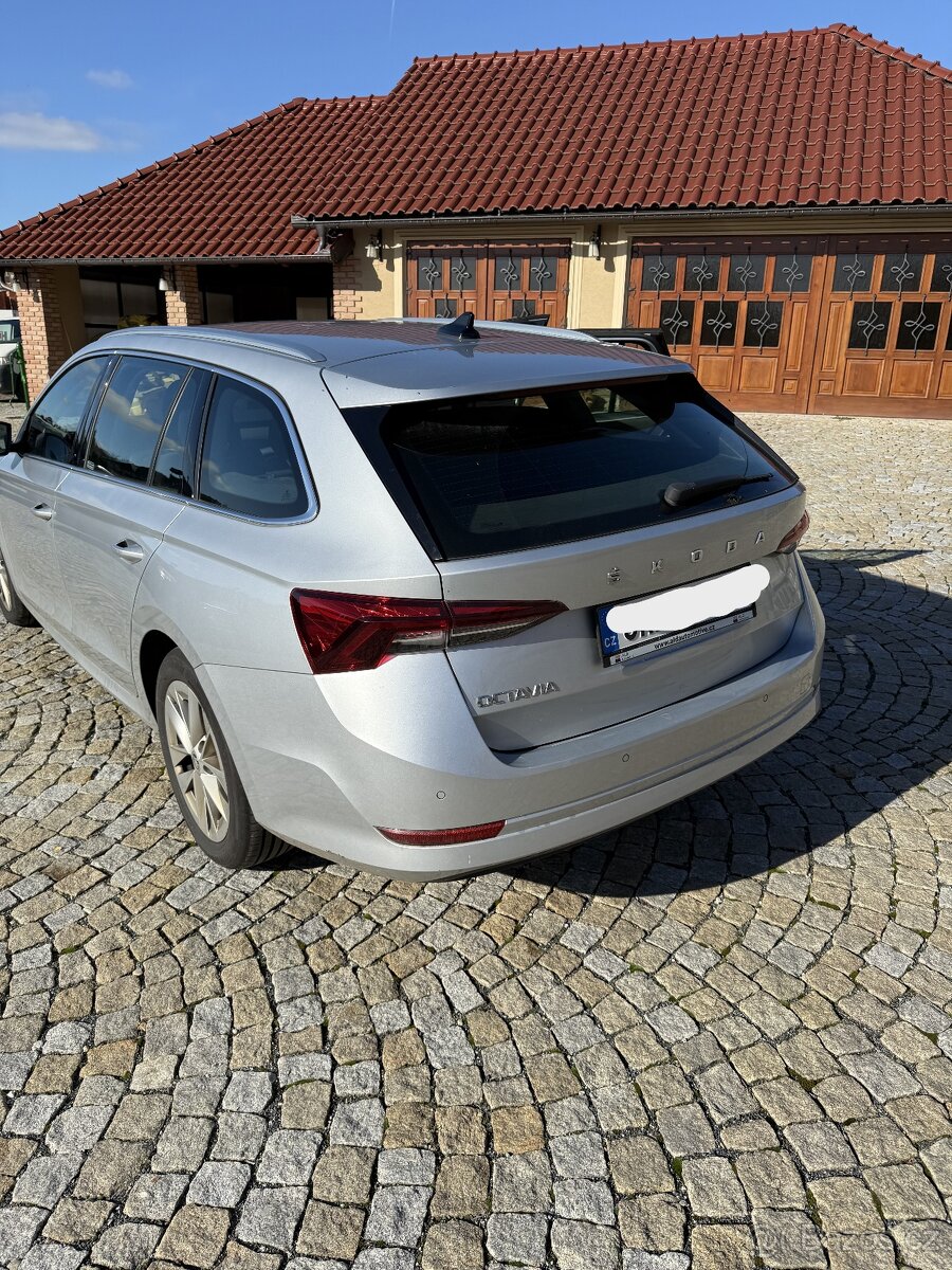 Škoda Octavia IV 5 dv. kombi 2.0 TDI 85kW DSG Style Combi - 3