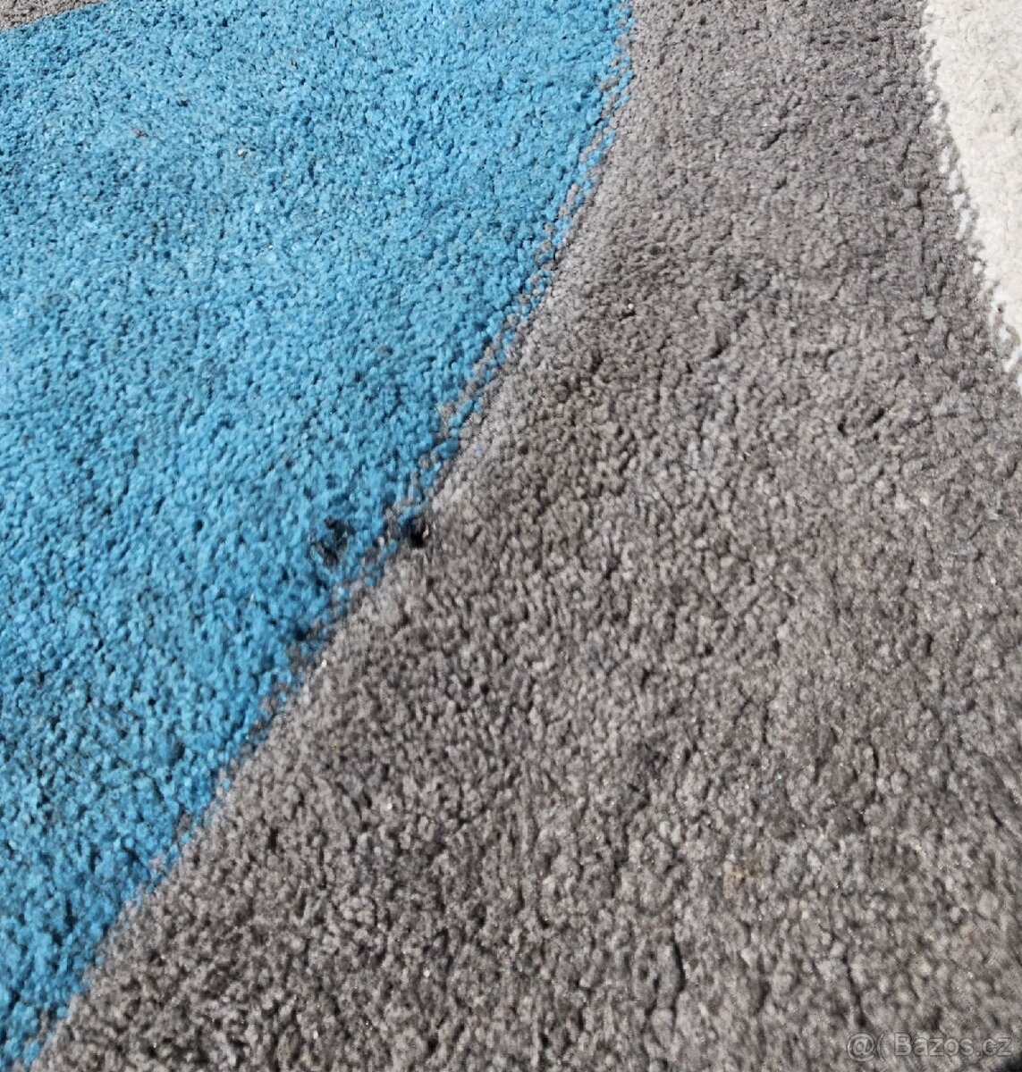 Prodám pouzivany koberec 230x160cm - 3