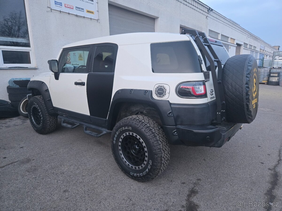 Toyota fj cruiser - 3