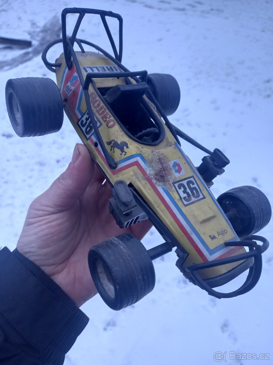 Staré hračky retro - 3