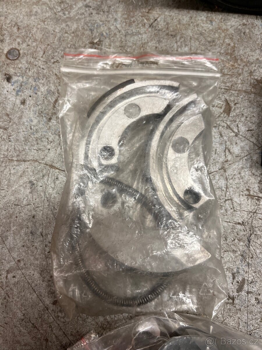 Motor babetta 207 + díly - 3