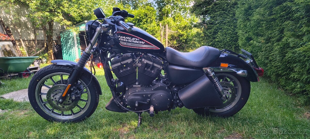 Harley Davidson 883R - 3