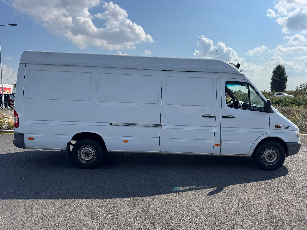 Mersedes-Benz Sprinter MAXI - 3