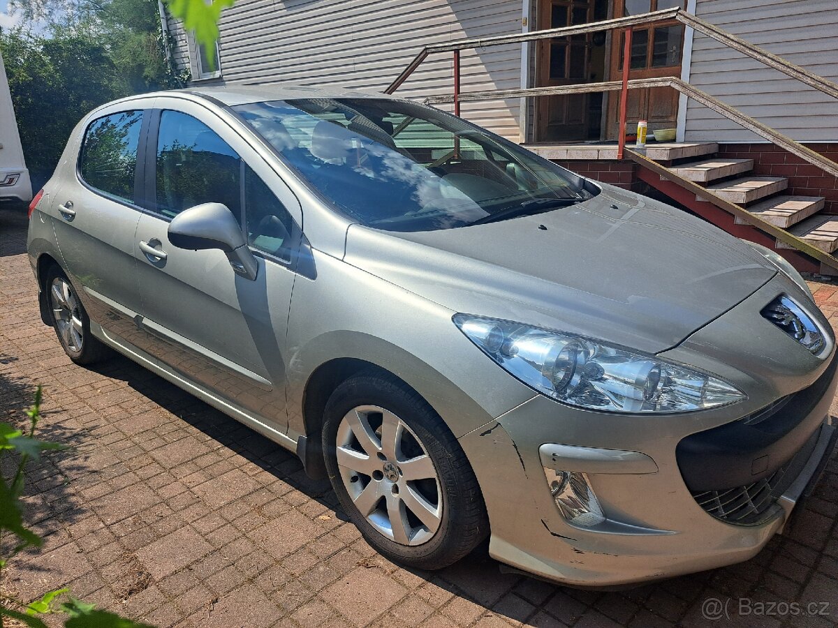 Peugeot 308 1,6 89kw - 3