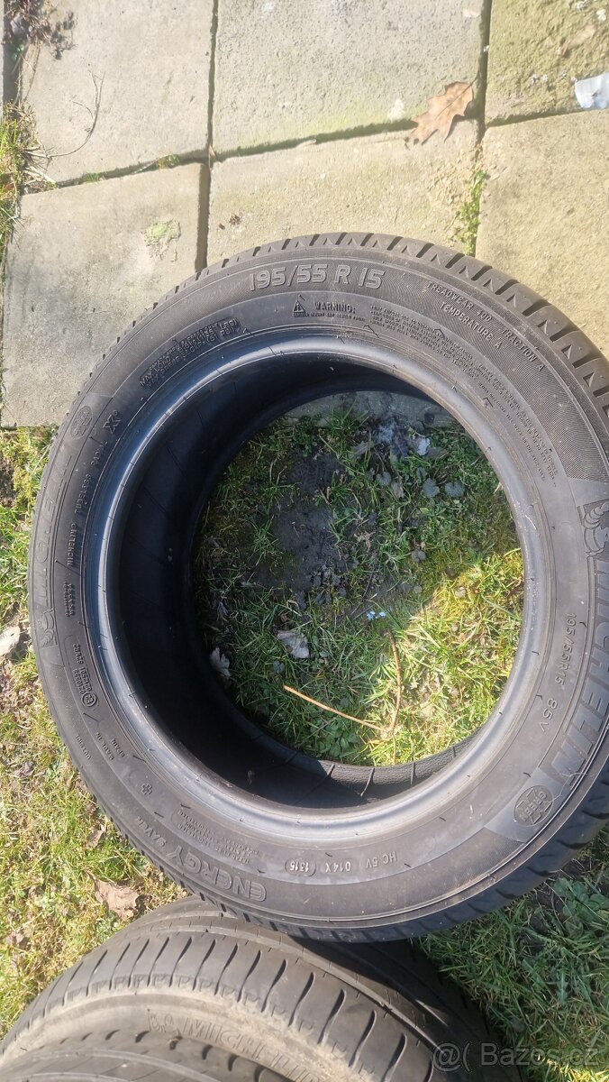 Prodám pneu Michelin 195/55 r15 - Letni - 3