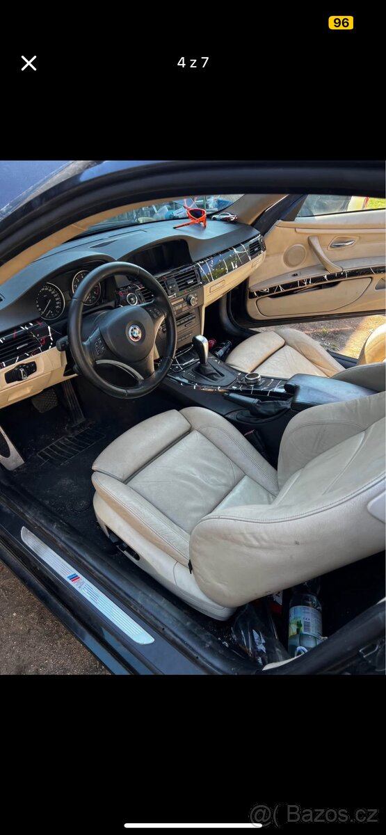 Interiér a volant bmw e92 - 3