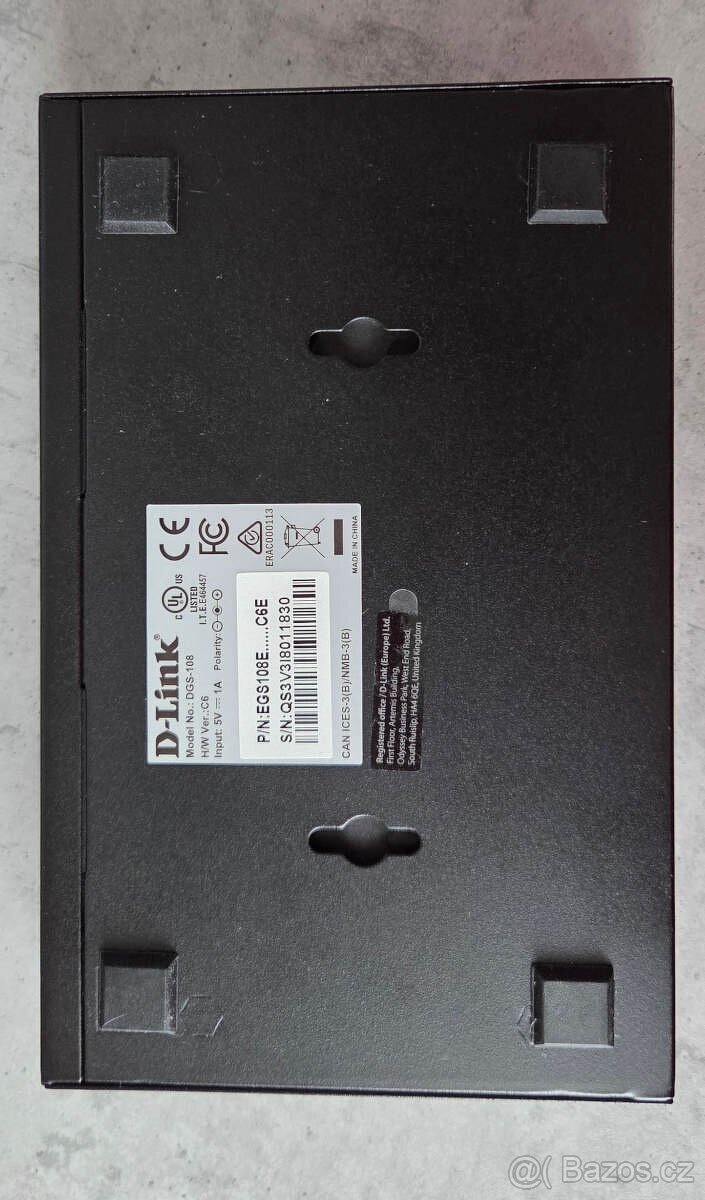 8-Port Gigabit Switch D-Link DGS-108 - 3