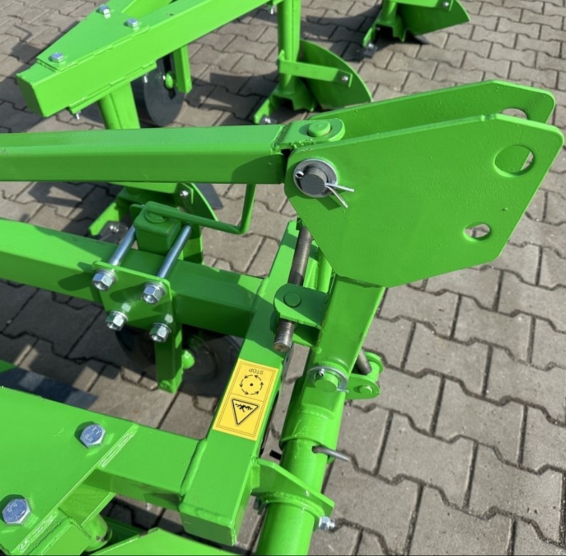 Pluh za traktor, dvouradličný pluh - 3