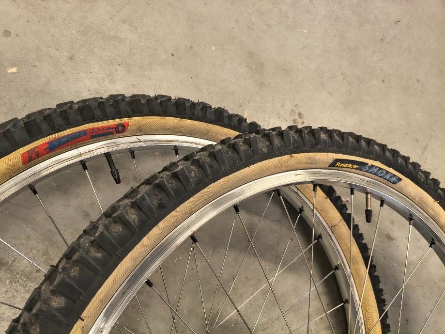 Zapletená kola 26" Shimano XT / ARAYA 7000 / Panaracer - 3