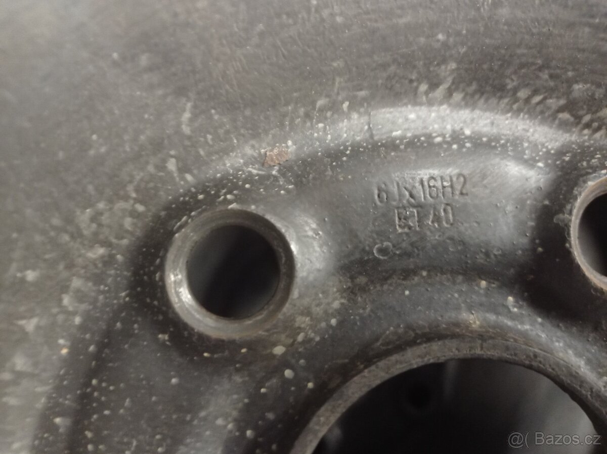 205/55r16 94V zimní 5x112 r16 střed. díra 57,1. Škoda, VW. - 3