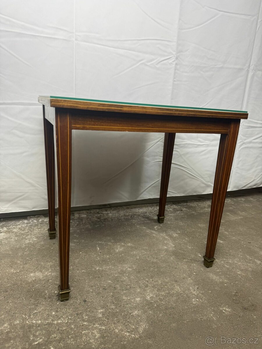 Malý odkládací stolek (136017) - 3