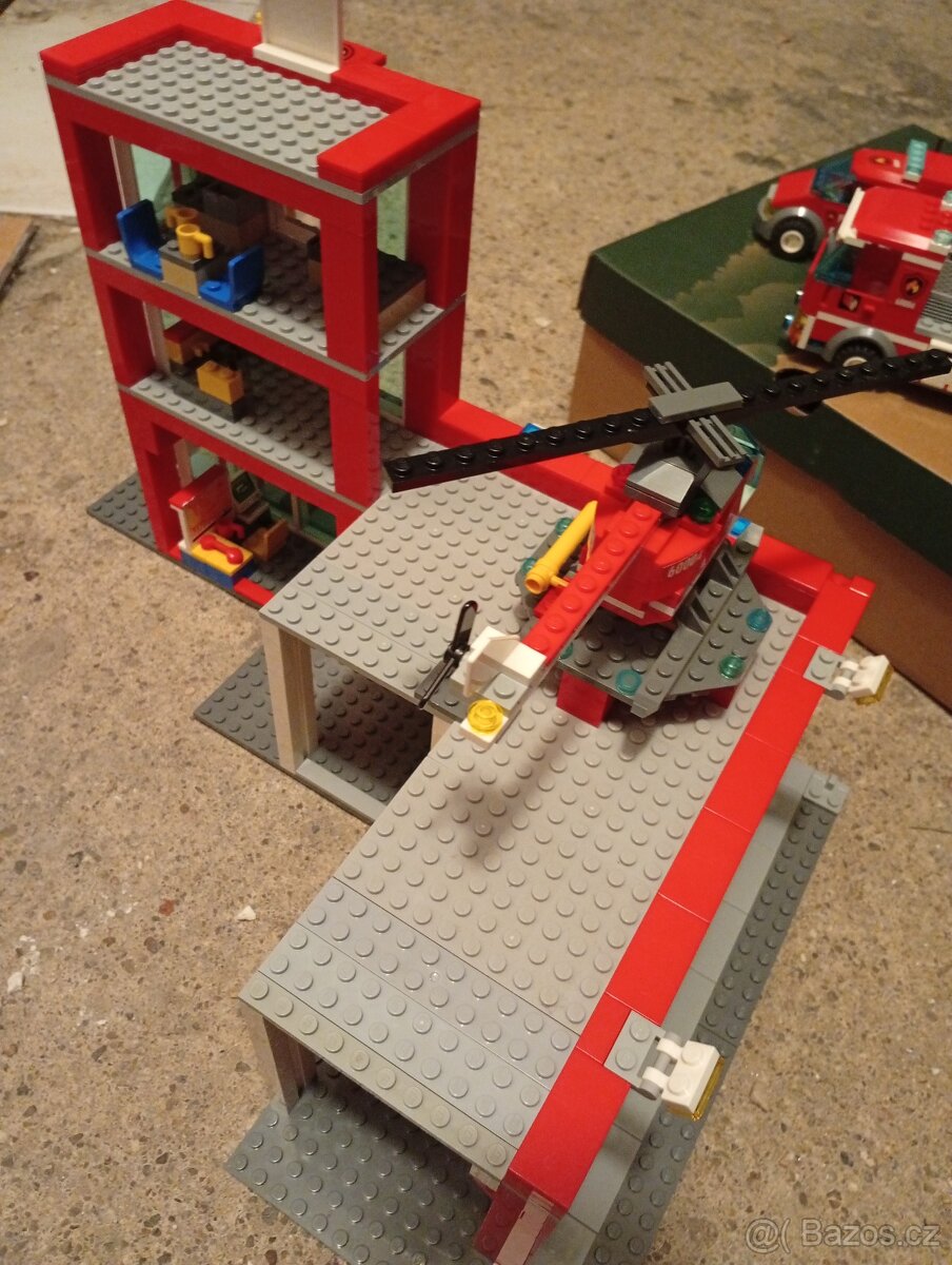 Lego hasičská zbrojnice - 3