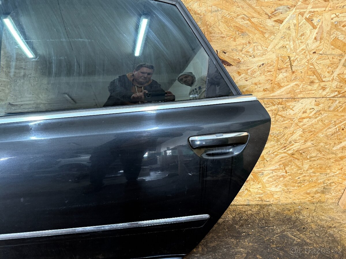 LEVÉ ZADNÍ DVEŘE AUDI A8 D3 - 3