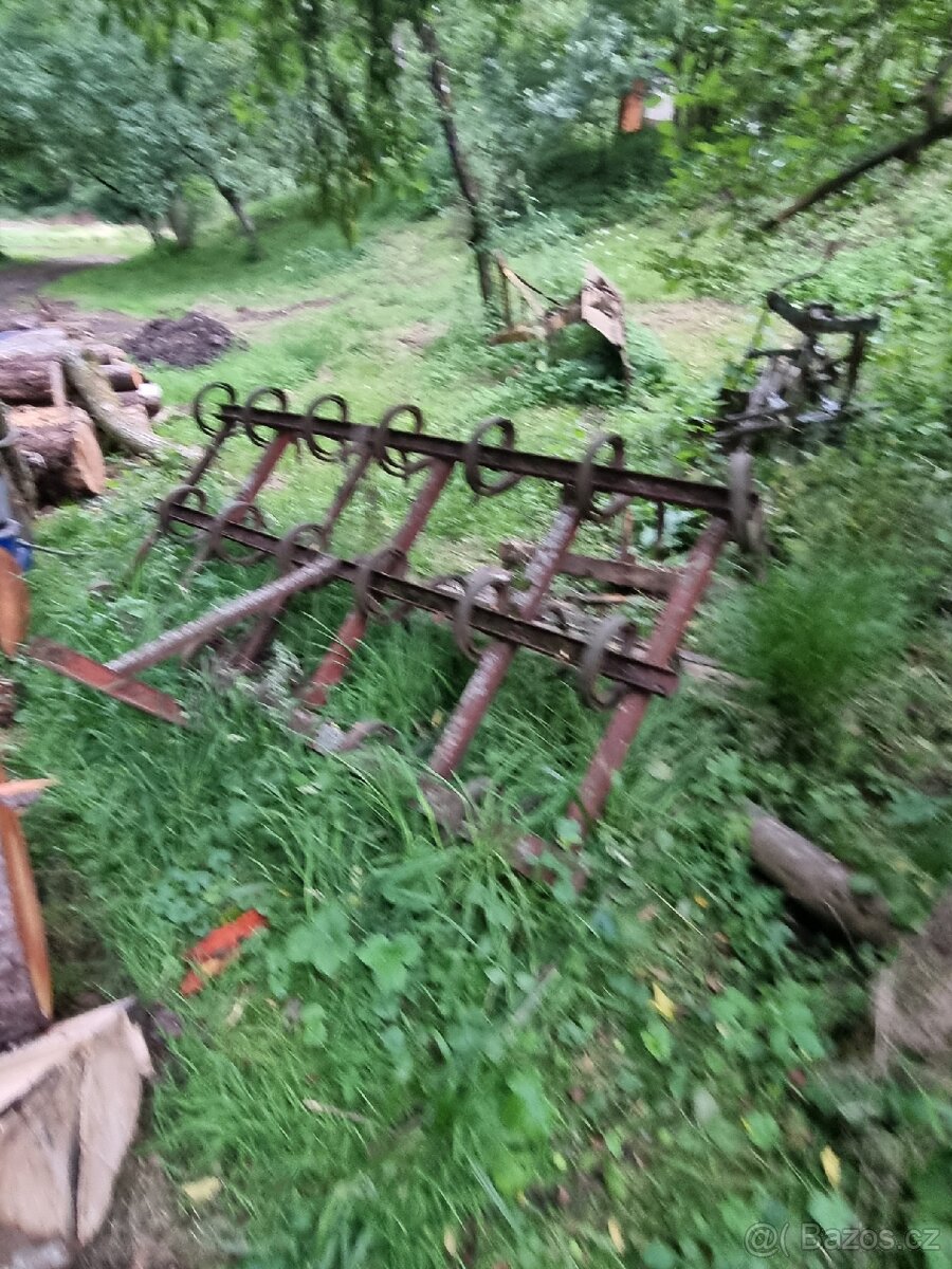 SOUBOR NÁŘADÍ ZA TRAKTOR z ceny nové za třetinu - 3