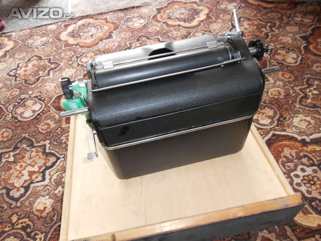 Psací stroj ZETA - 3