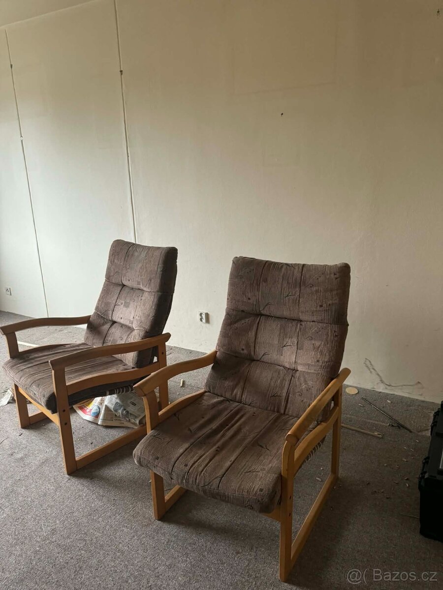 Starší gauč a 2 křesla - 3