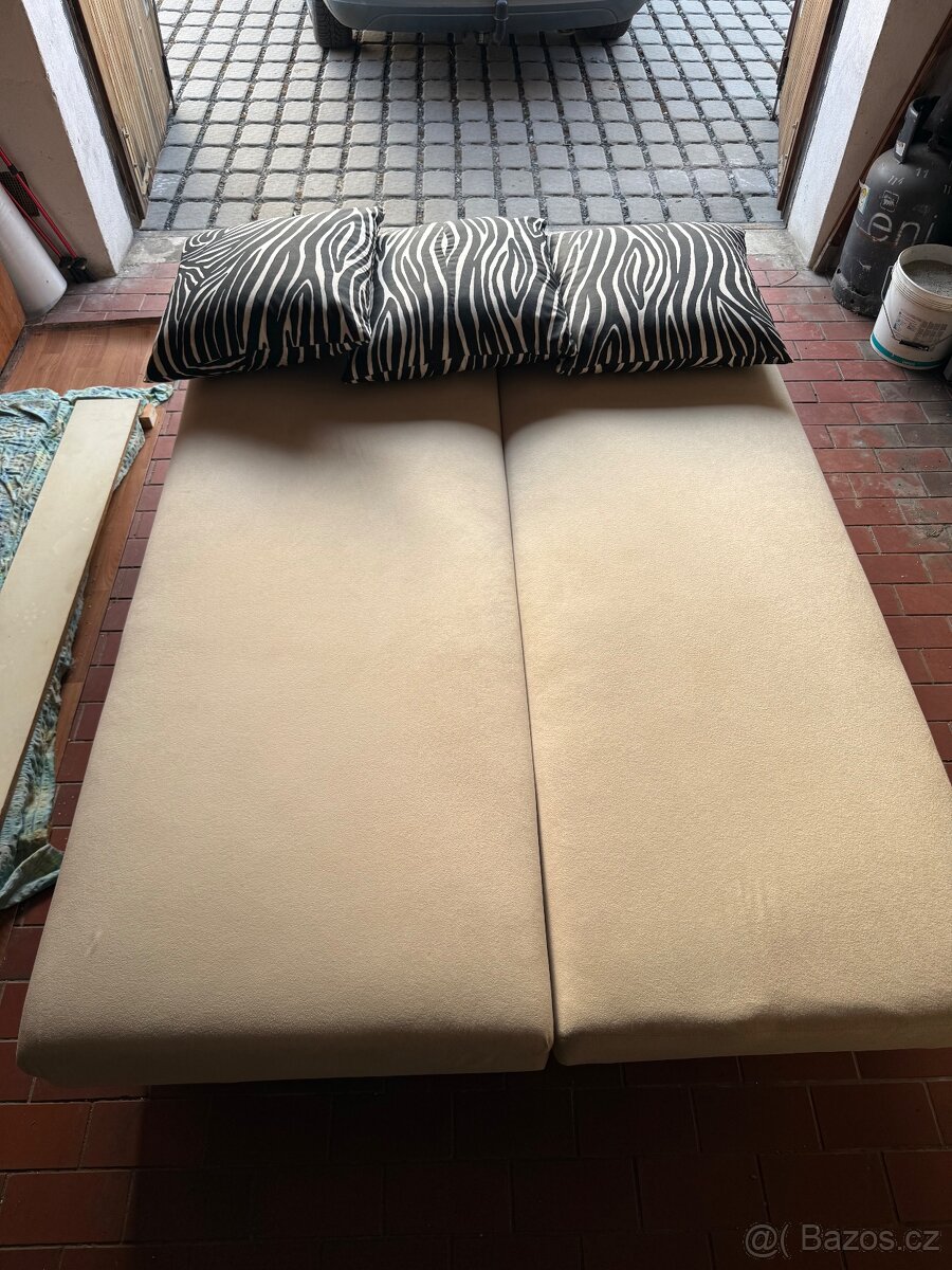 Rozkládací gauč - 3