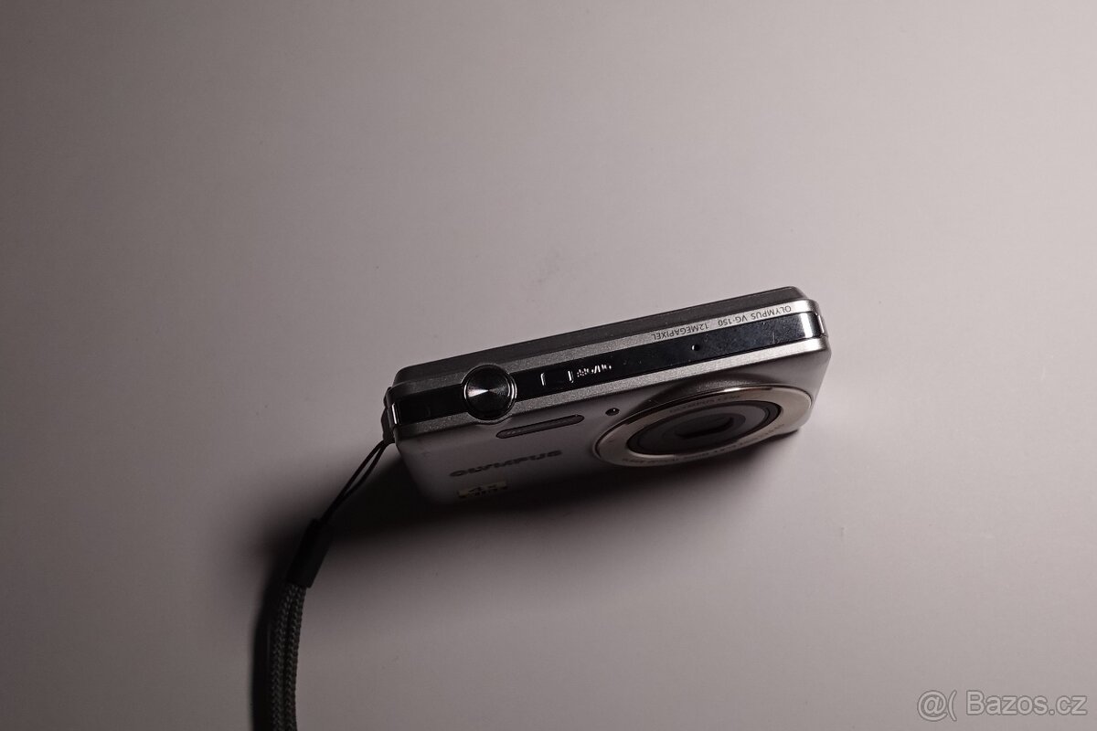 Olympus VG-150 stříbrný - 3