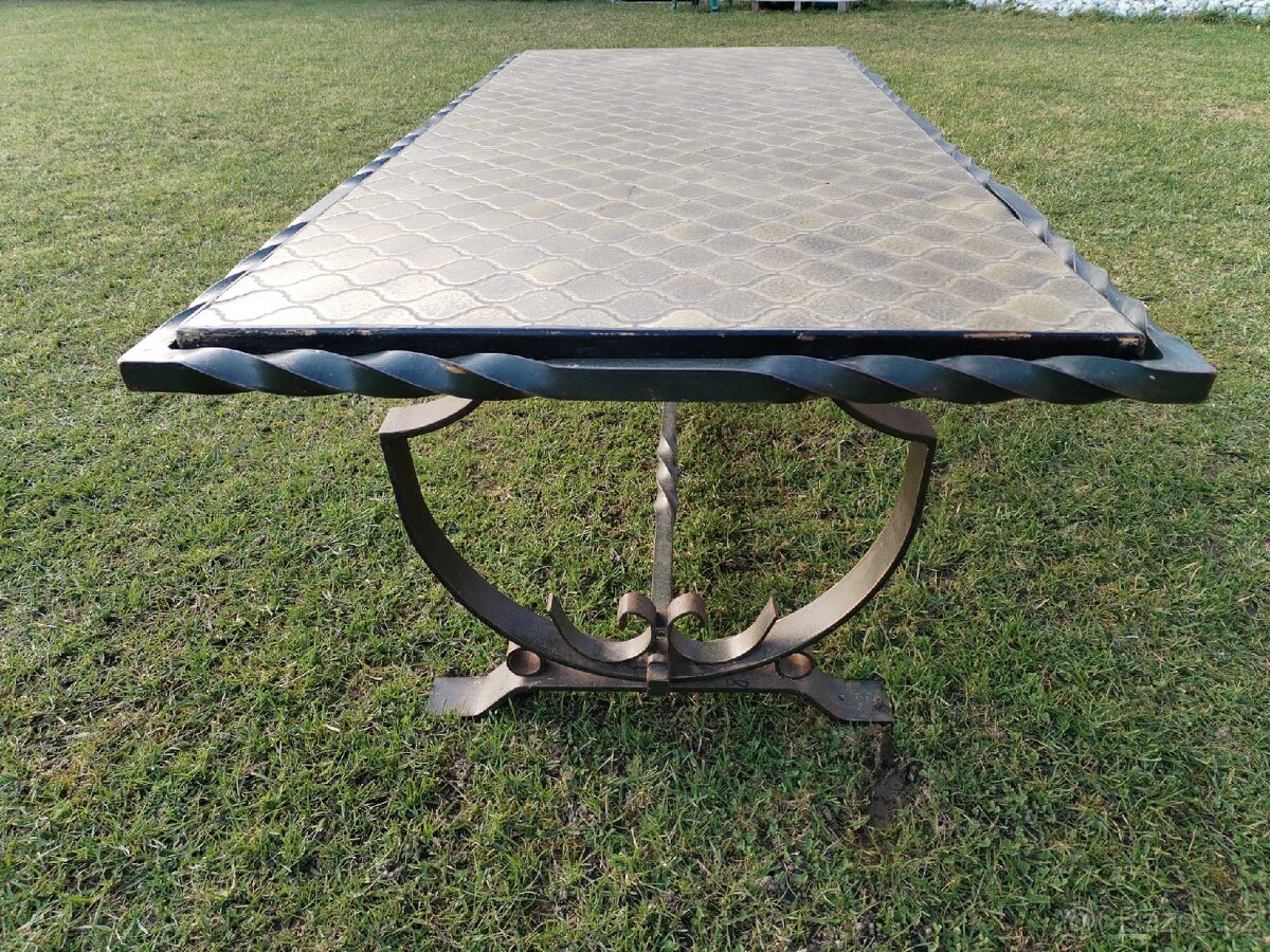 Kovový zahradní stul - 3