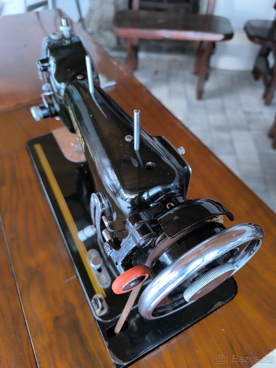Šicí stroj MINERVA - 3