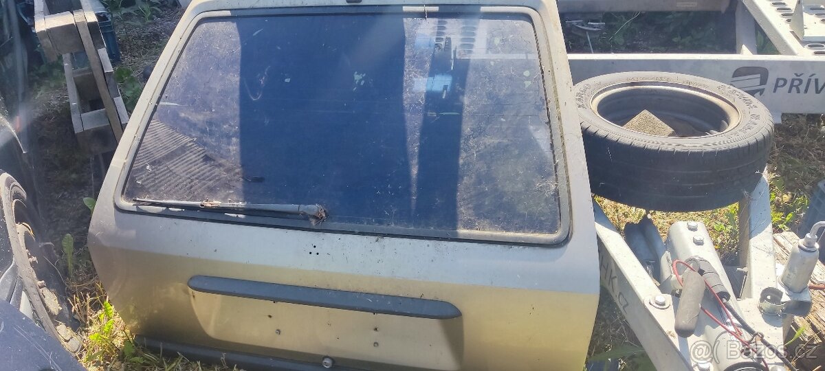 MB E124 combi,zadni dvere bez kororze - 3