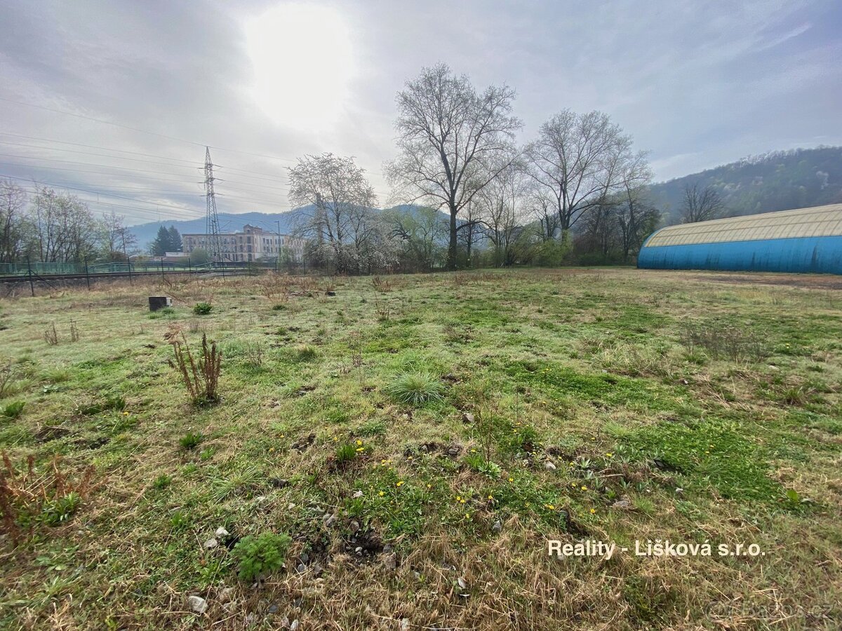 Pronájem komerčního pozemku k všestrannému využití - 3